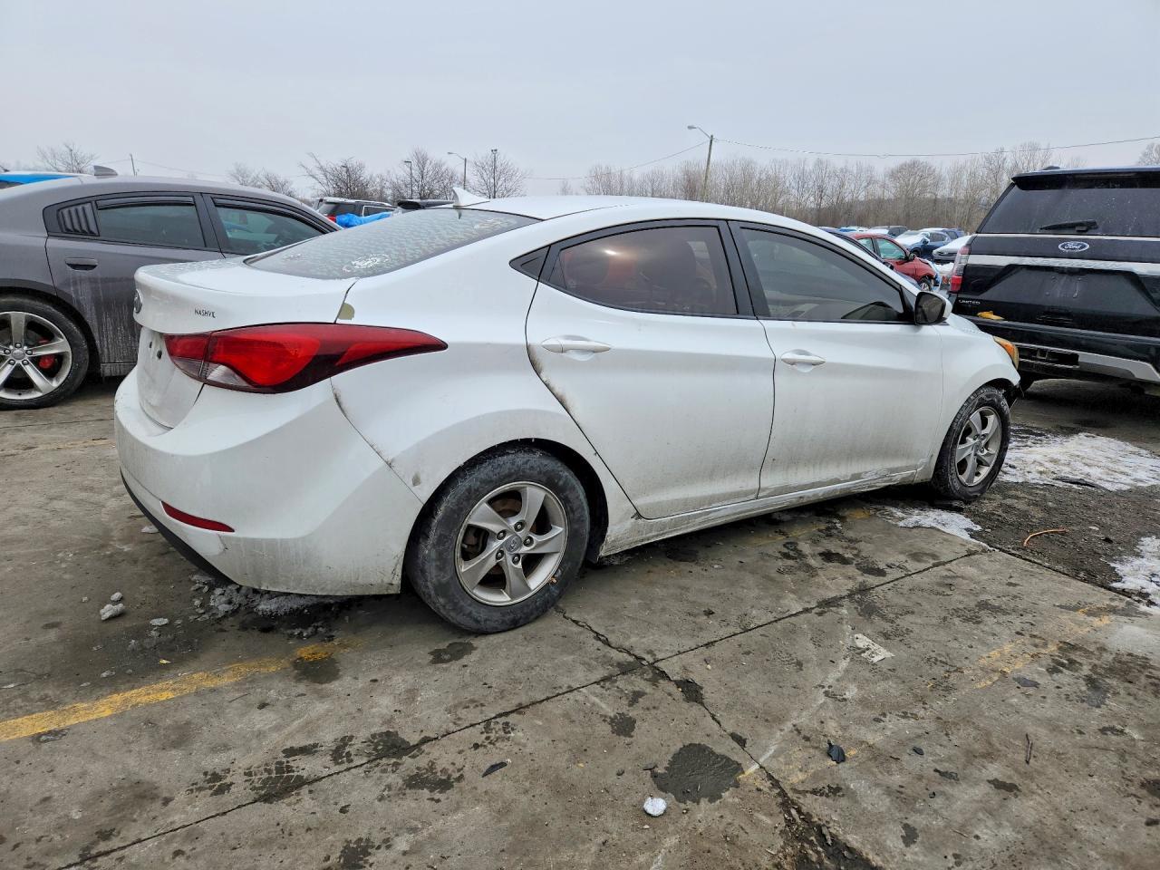 2015 Hyundai Elantra Se - Image 3