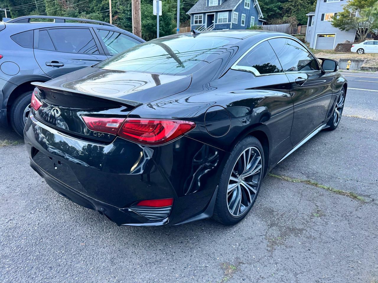 2018 Infiniti Q60 3.0T Luxe - Фото 3