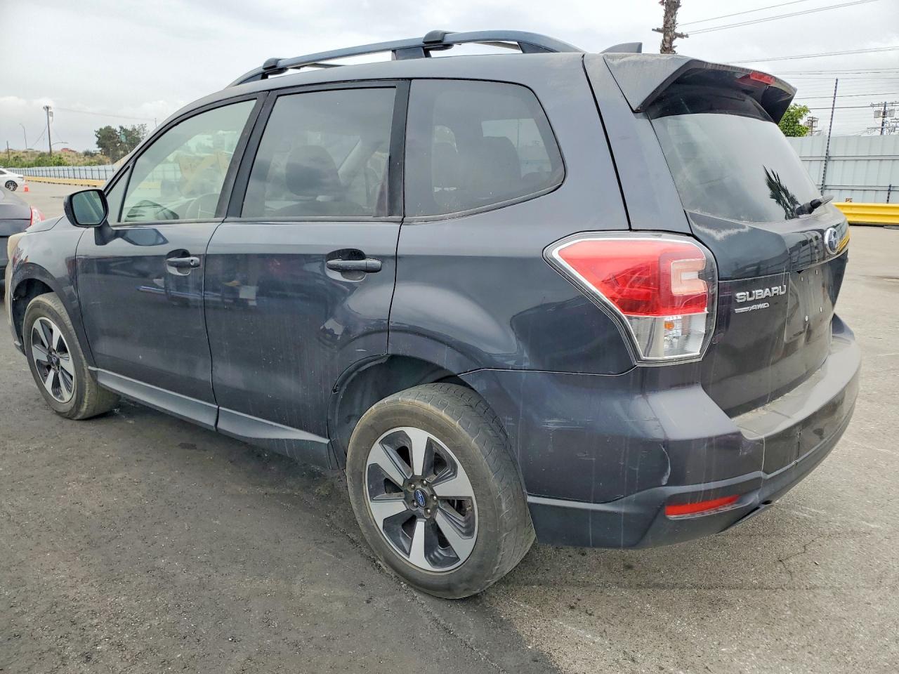 2017 Subaru Forester 2.5I Premium - Image 2
