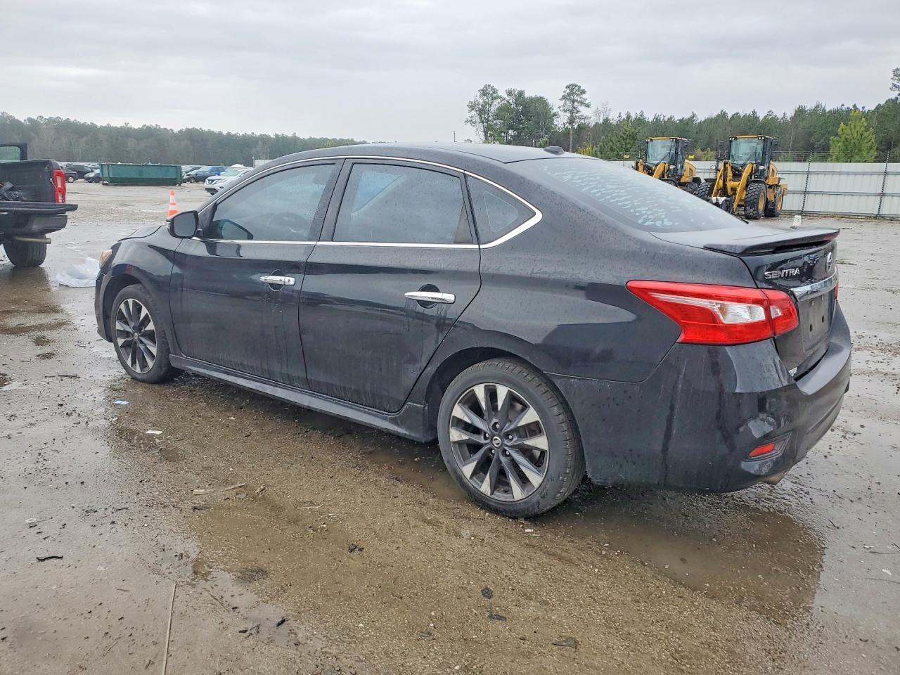 2017 Nissan Sentra S - Фото 2