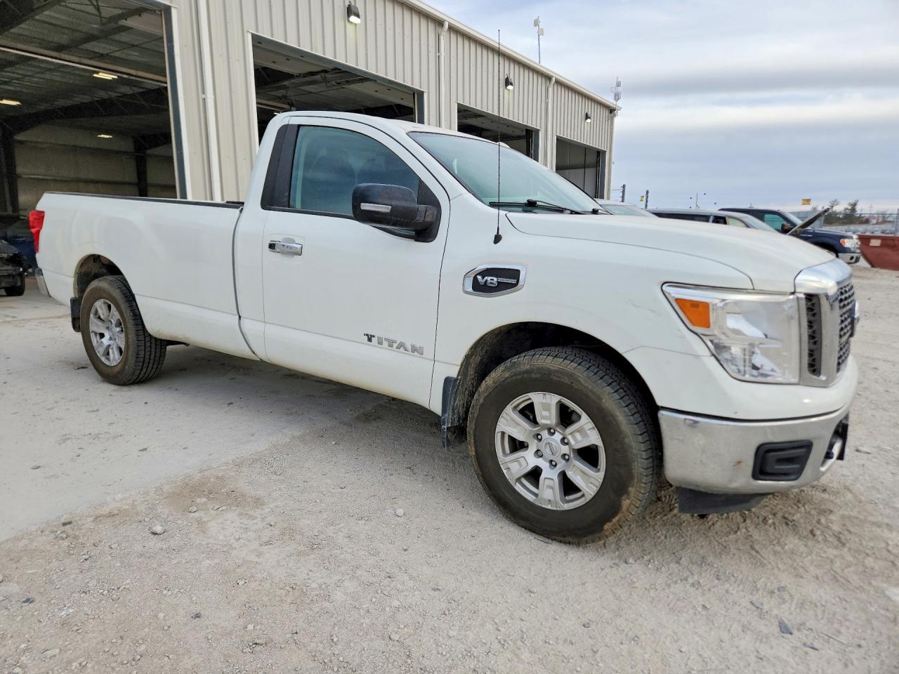 2017 Nissan Titan S - Фото 4