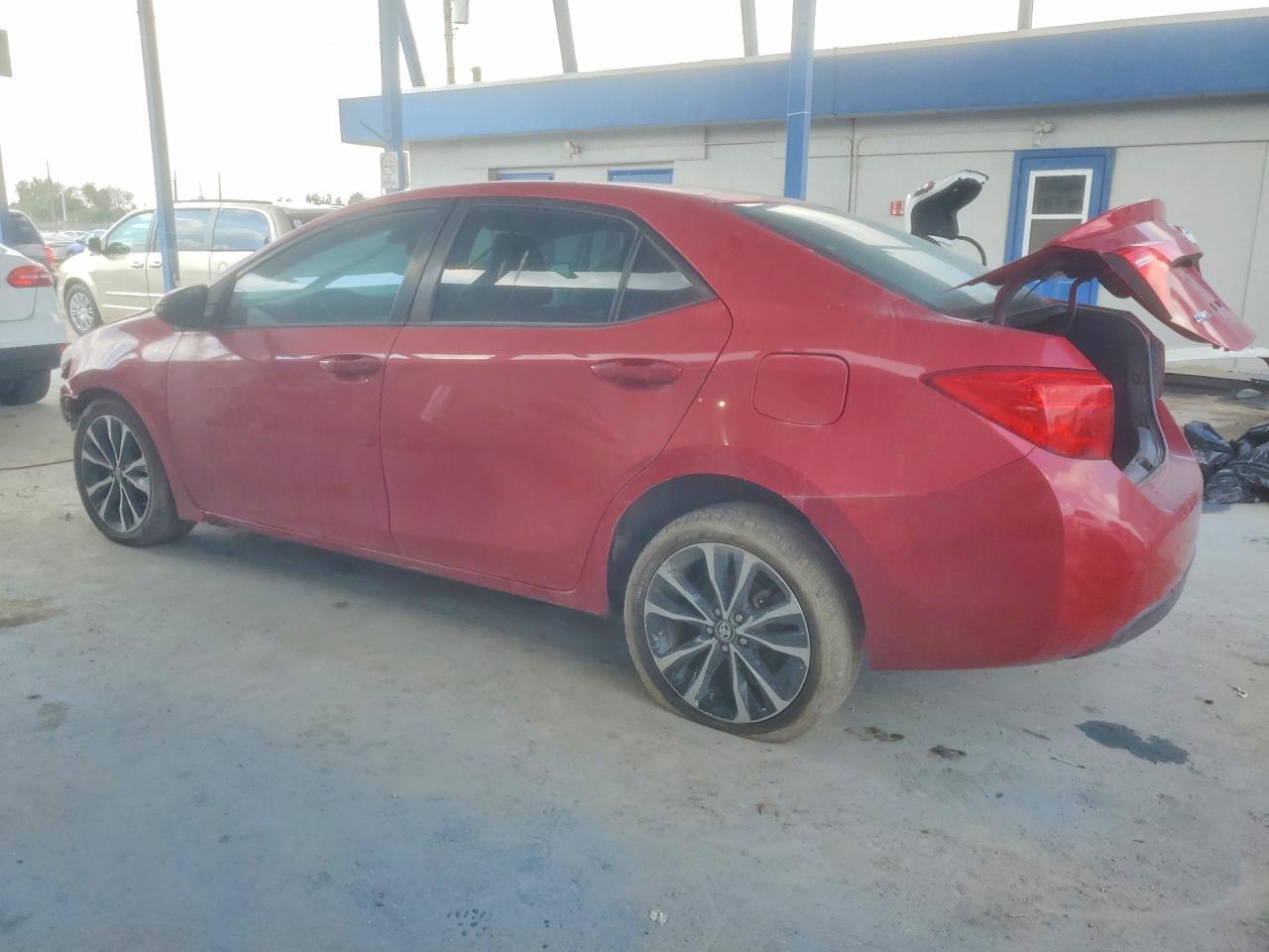 2017 Toyota Corolla Se - Image 2