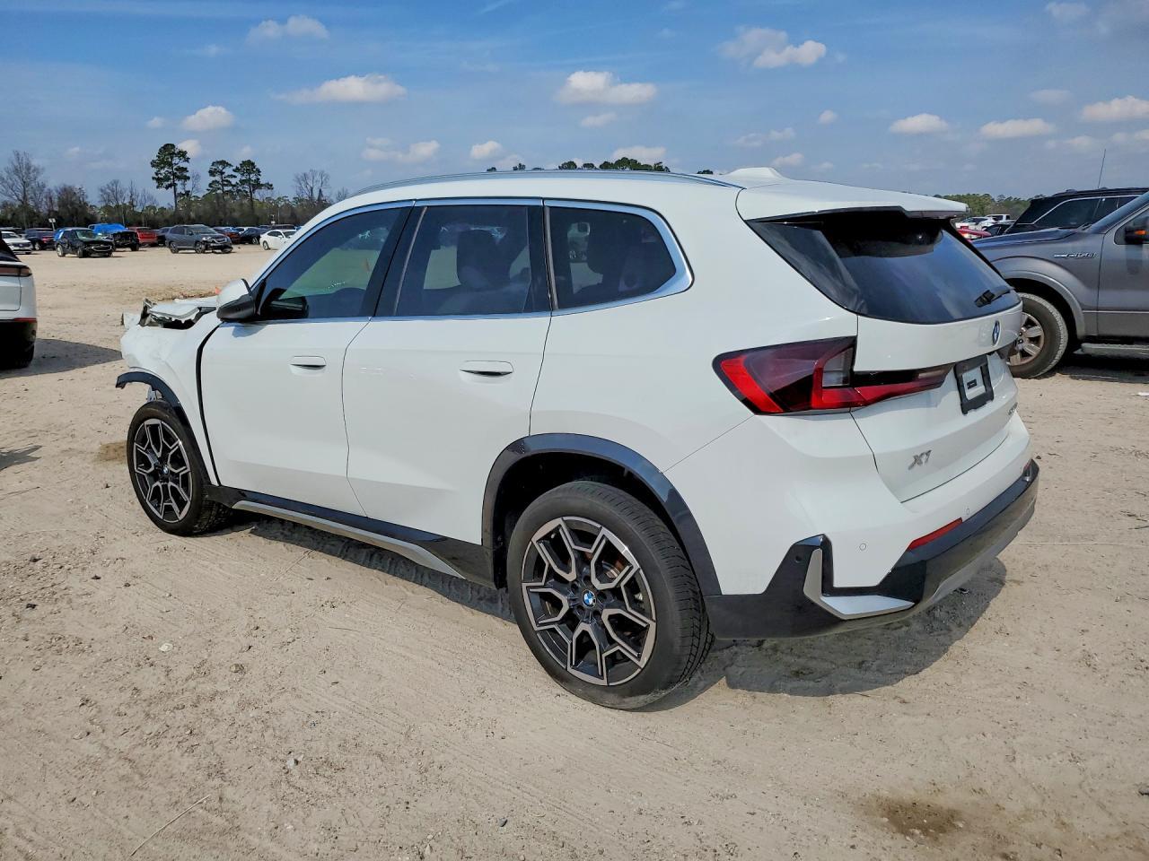 2025 BMW X1 xDrive28I - Фото 2