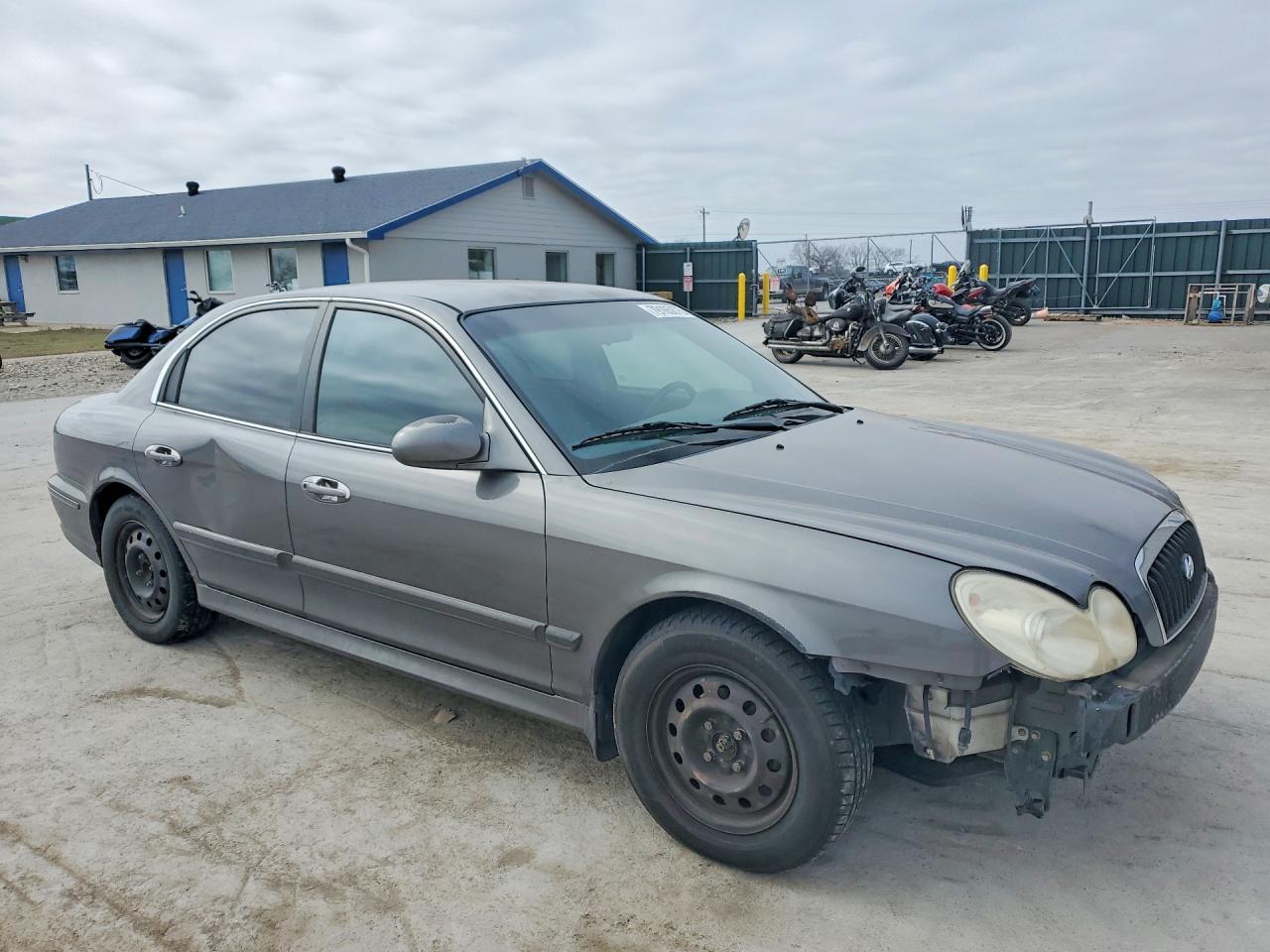 2002 Hyundai Sonata Base - Фото 4