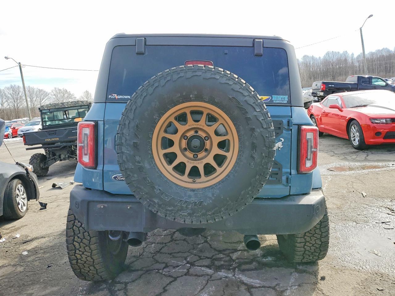 2022 Ford Bronco Base - Image 6