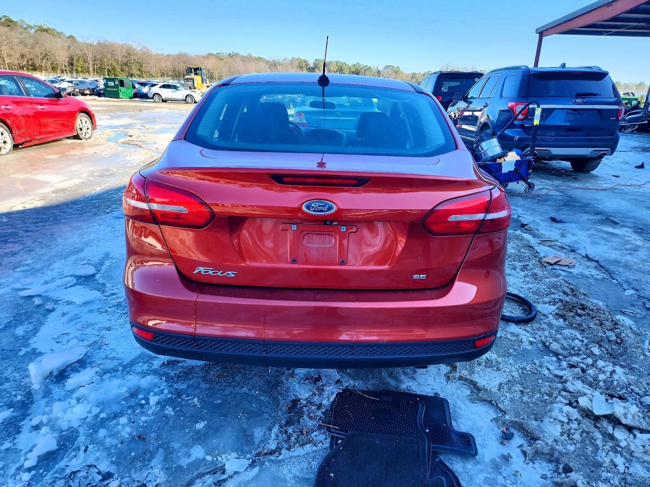 2018 Ford Focus Se - Image 6