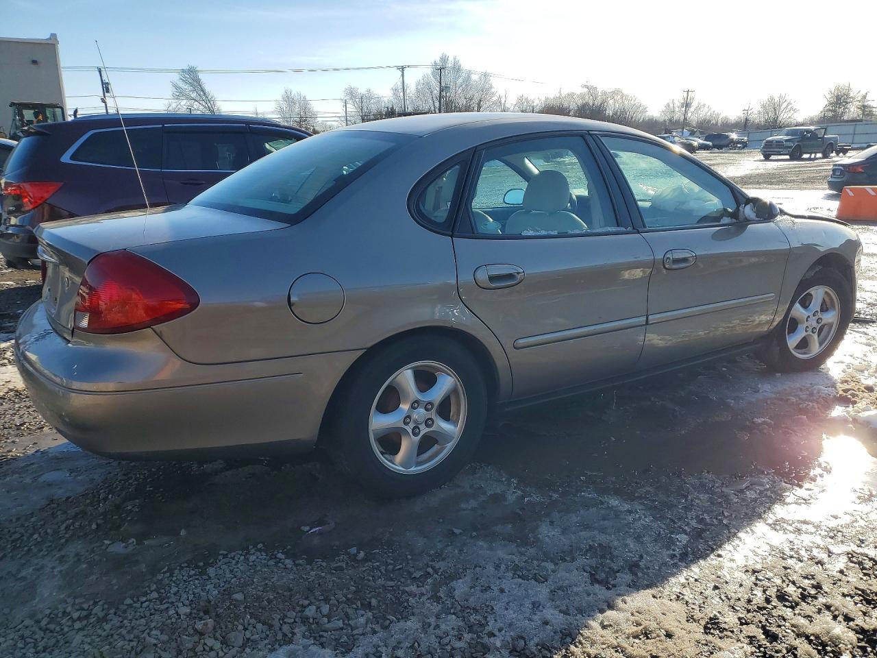 2002 Ford Taurus Ses - Фото 3