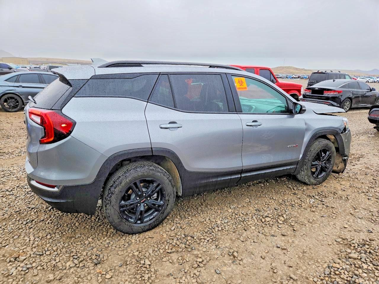 2023 GMC Terrain At4 - Фото 3