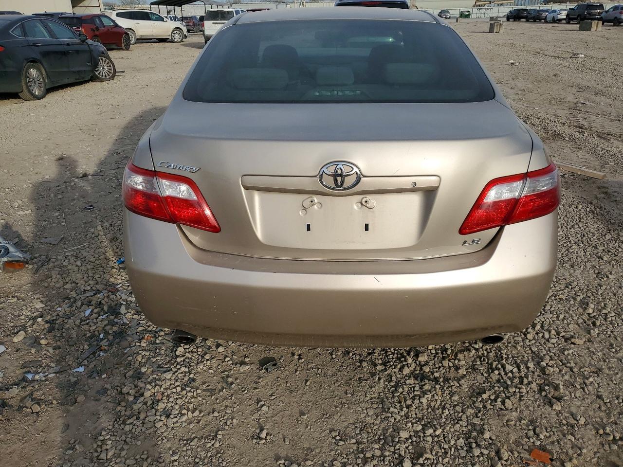 2007 Toyota Camry Le - Фото 6