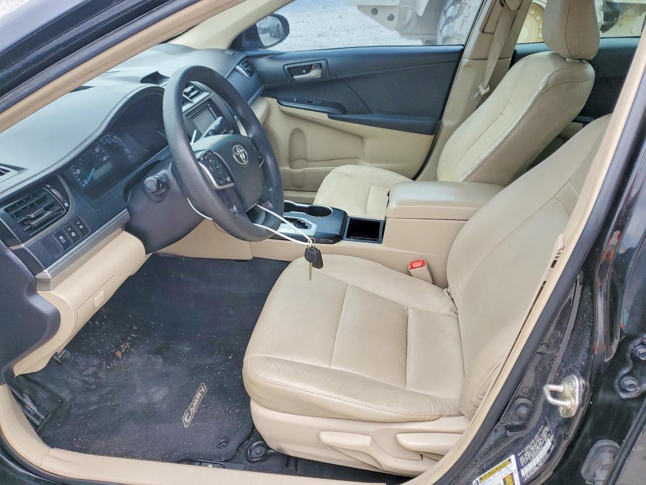 2014 Toyota Camry L - Фото 7