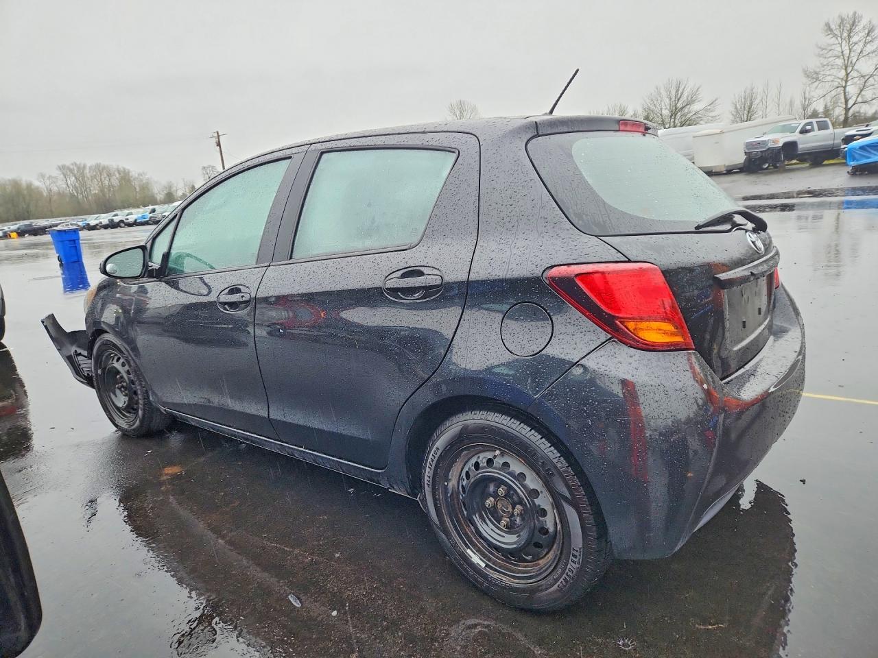 2017 Toyota Yaris L - Фото 2