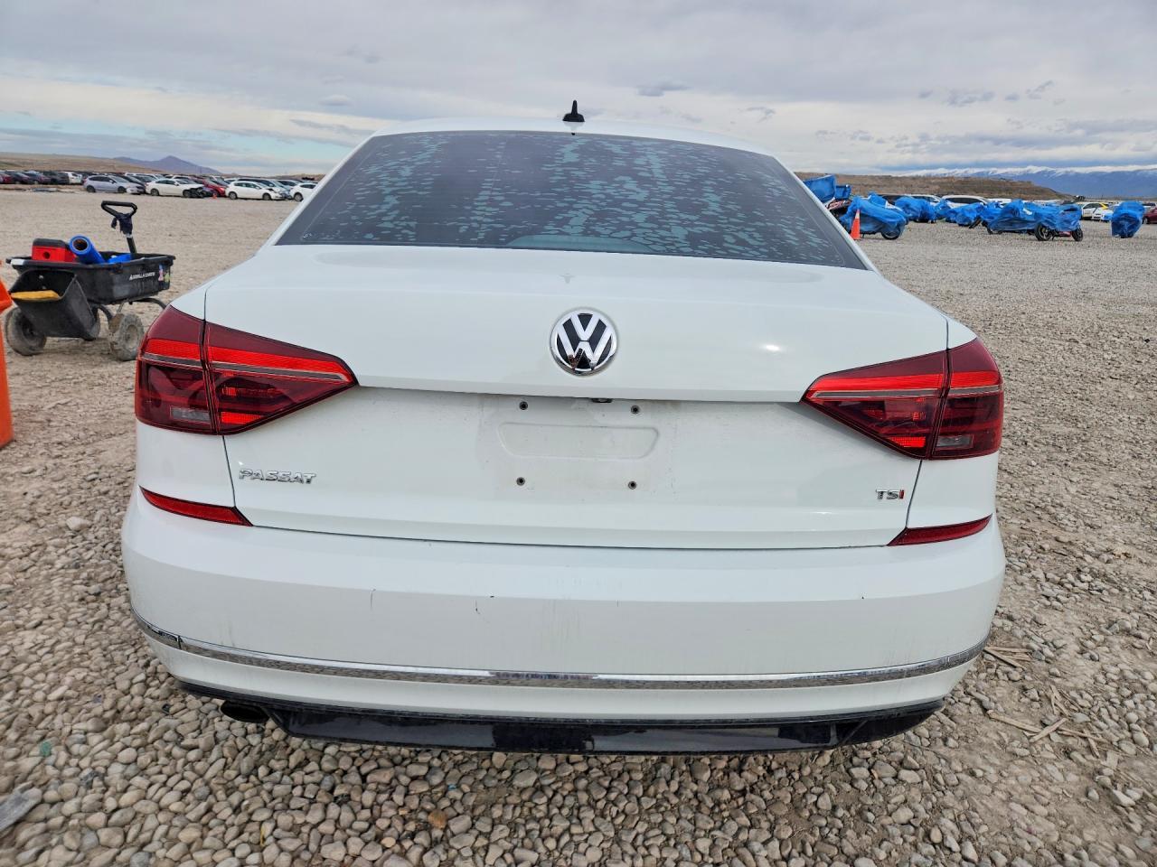 2018 Volkswagen Passat S - Фото 6