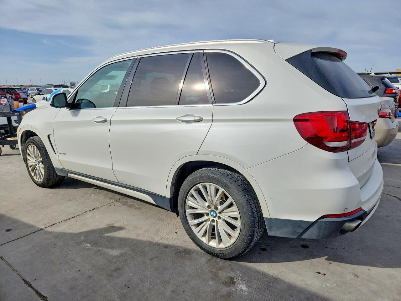 2016 BMW X5 xDrive35I Luxury - Image 2