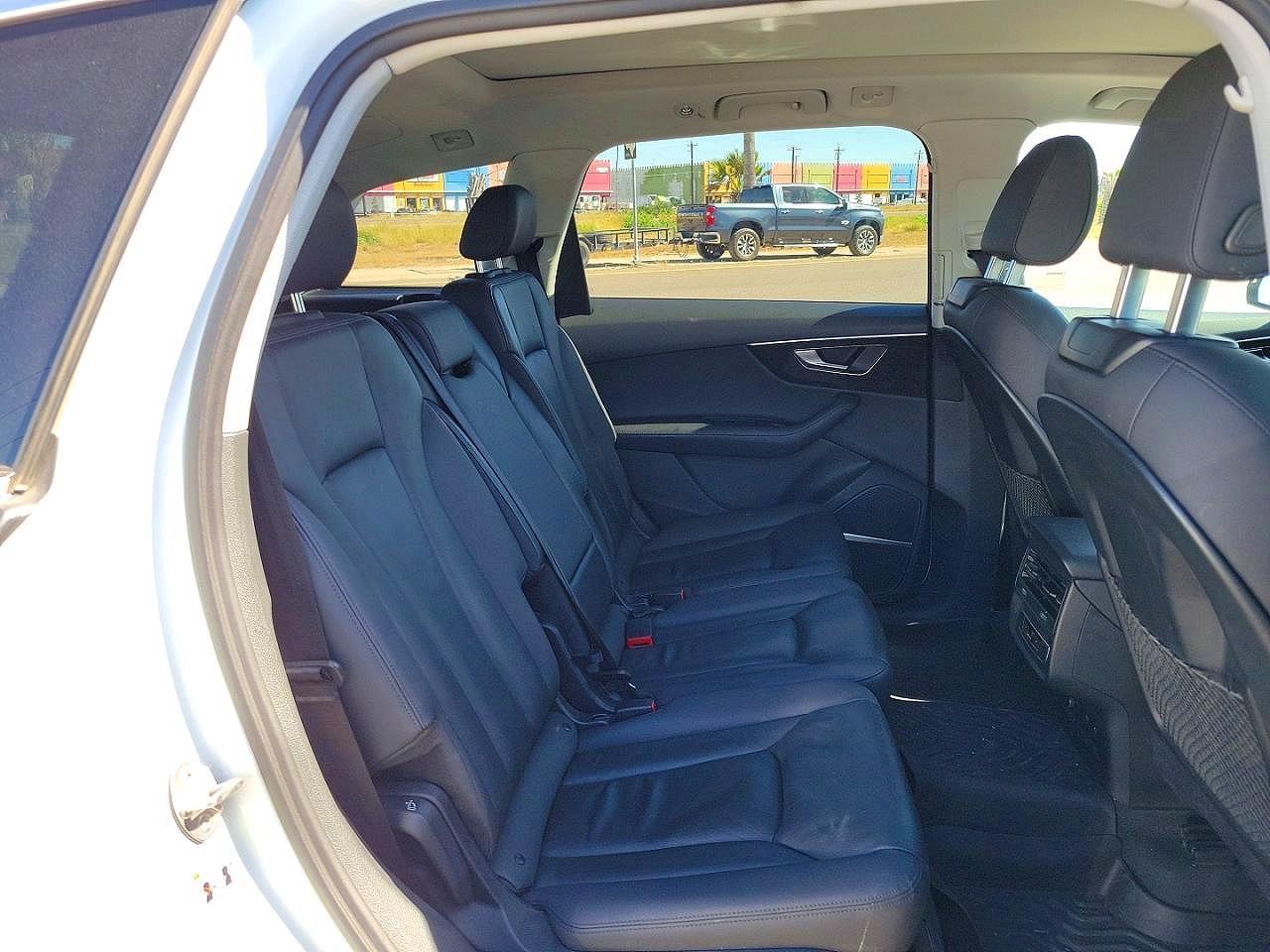 2023 Audi Q7 Premium Plus - Image 6