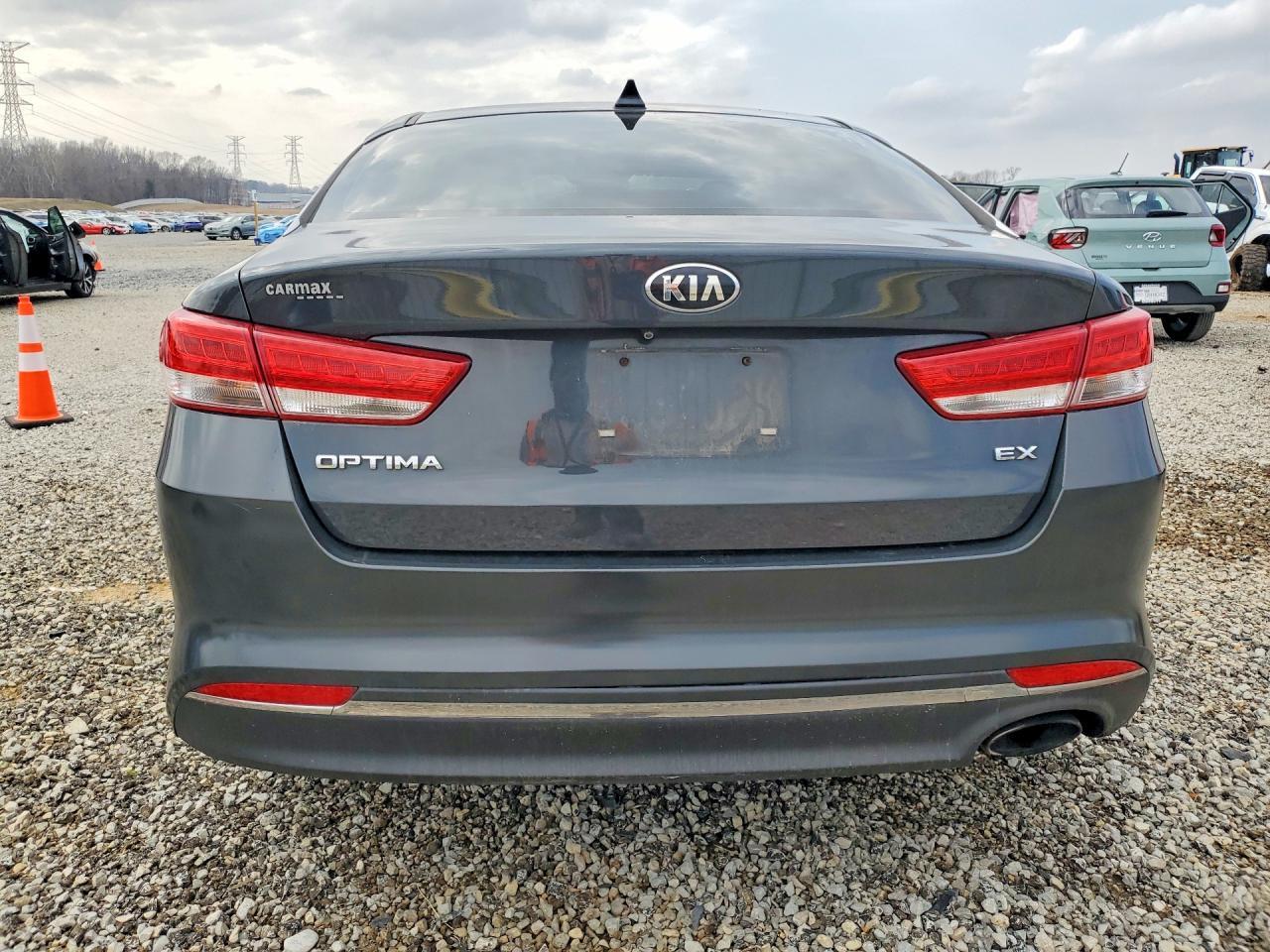 2016 Kia Optima Ex - Image 6