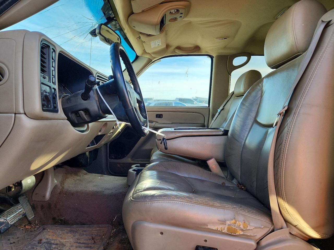 2005 GMC New Sierra K1500 - Image 7