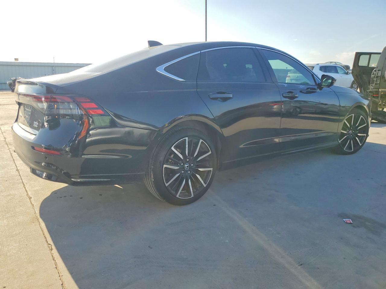 2024 Honda Accord Touring Hybrid - Фото 3