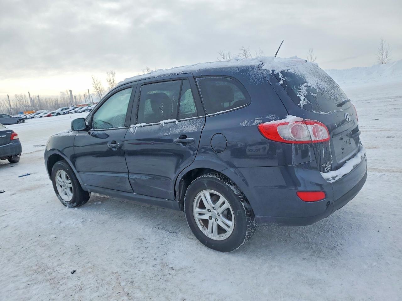 2011 Hyundai Santa Fe Gls - Image 2