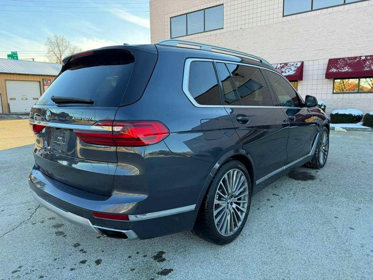 2019 BMW X7 xDrive50I - Image 4