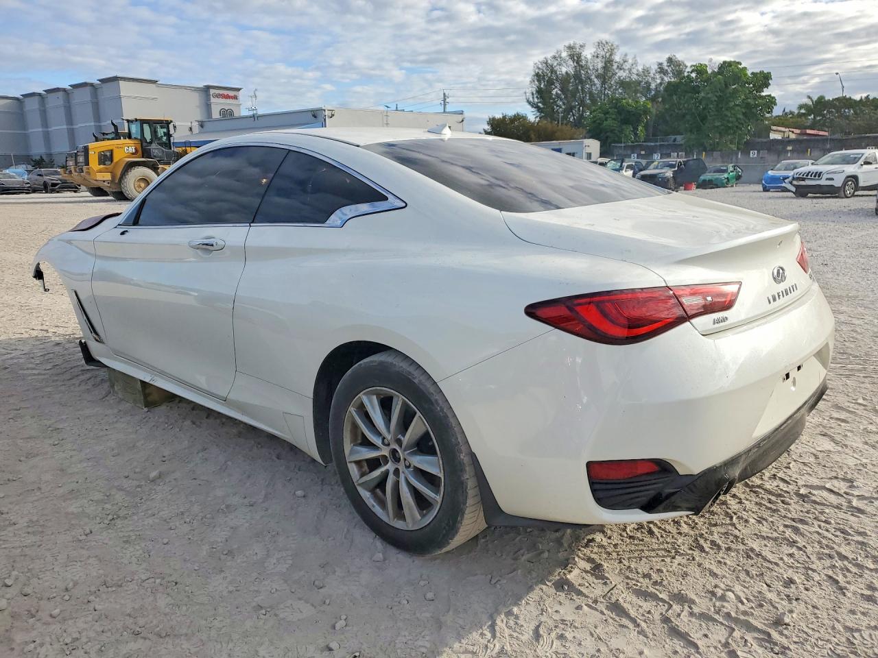 2020 Infiniti Q60 Pure - Image 2