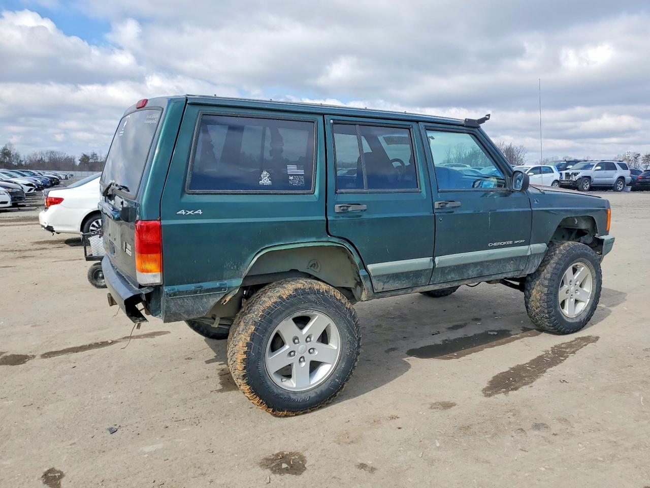 2000 Jeep Cherokee Sport - Image 3
