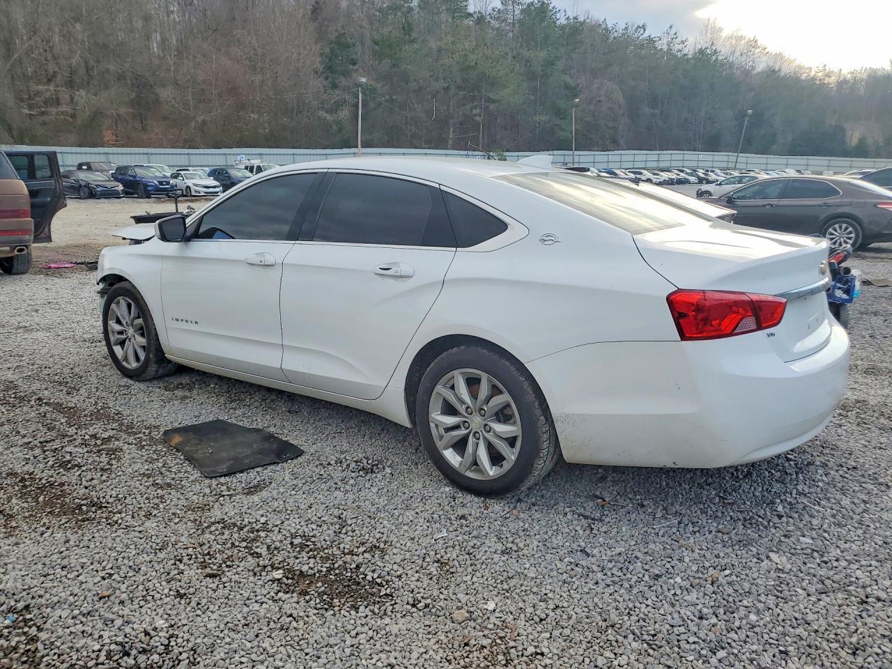 2019 Chevrolet Impala Lt - Фото 2