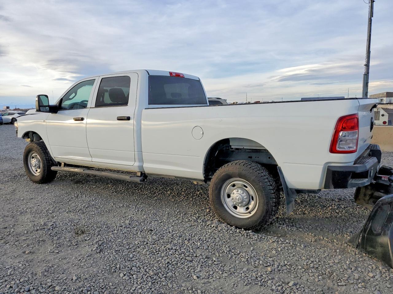 2024 Ram 2500 Tradesman - Фото 2