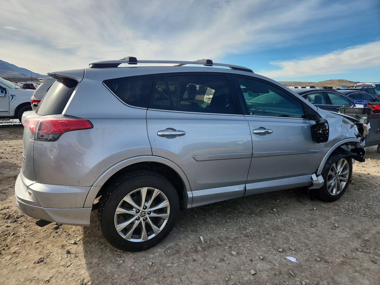 2017 Toyota Rav4 Platinum - Фото 3