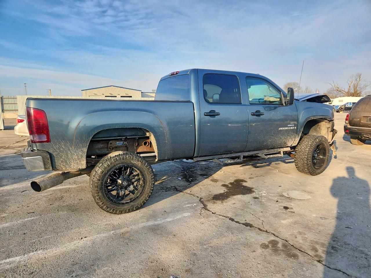 2008 GMC Sierra K2500 Heavy Duty - Image 3