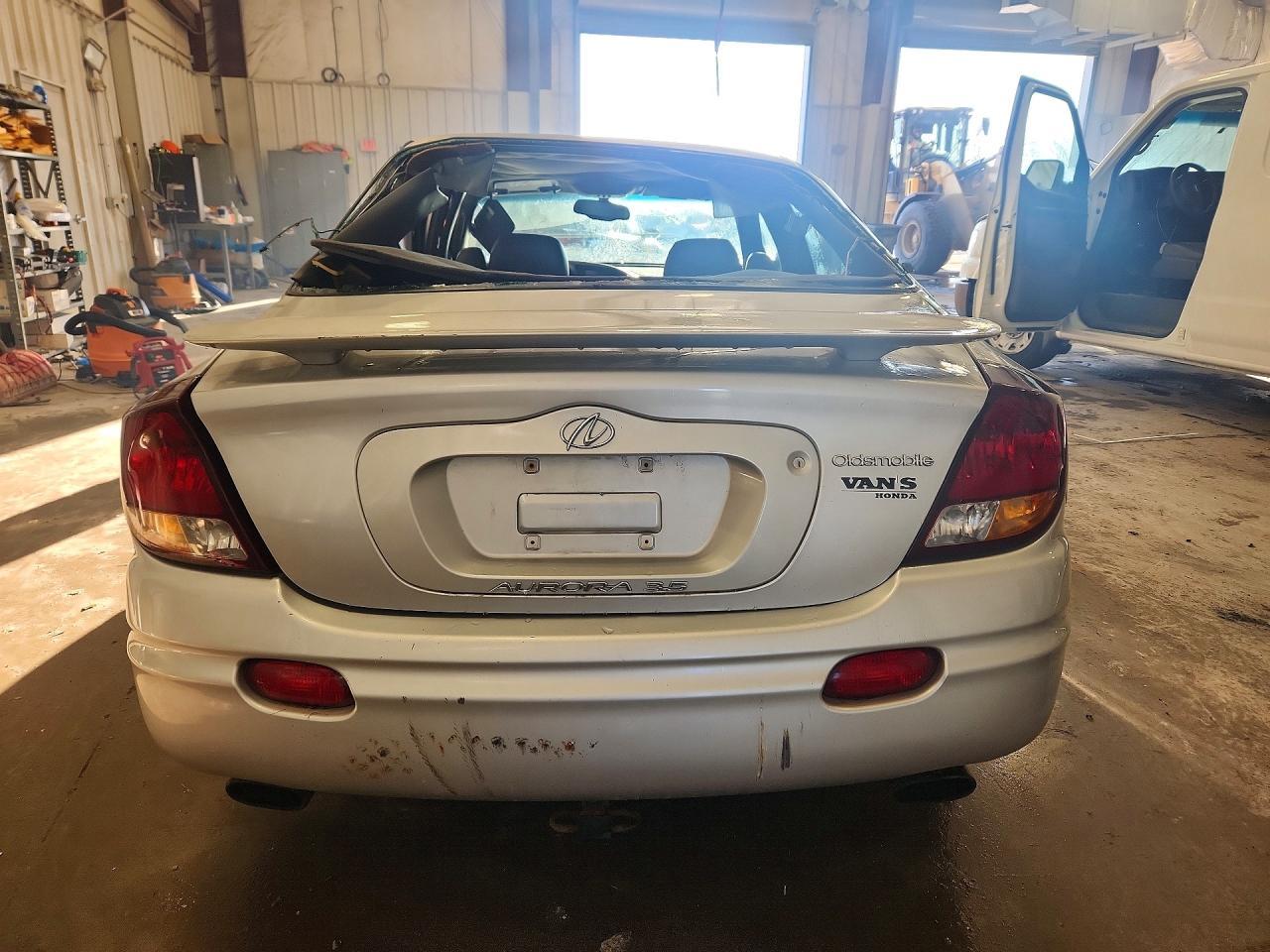 2001 Oldsmobile Aurora - Фото 6