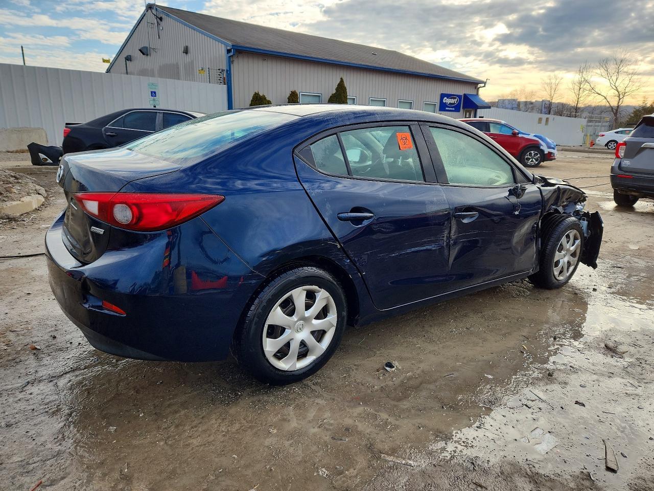 2015 Mazda 3 Sport - Image 3