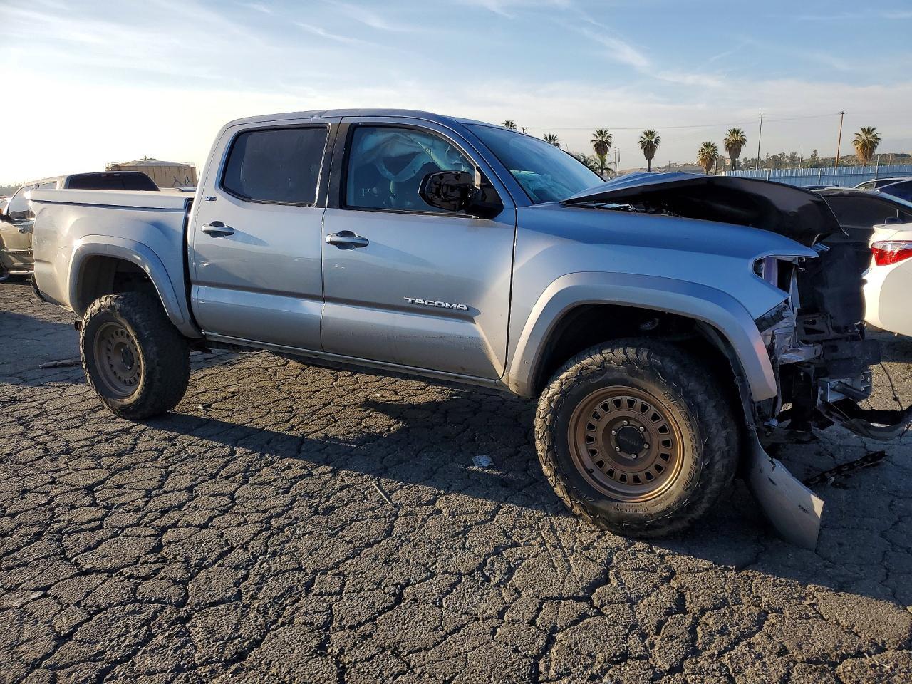 2021 Toyota Tacoma Sr5 V6 - Image 4