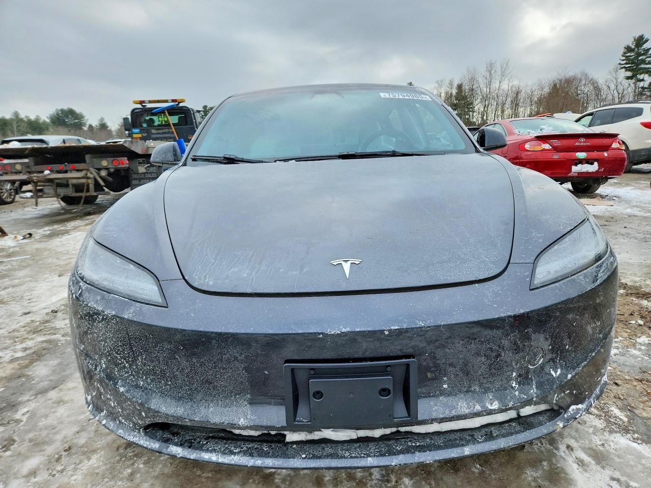 2025 Tesla Model 3 - Image 5