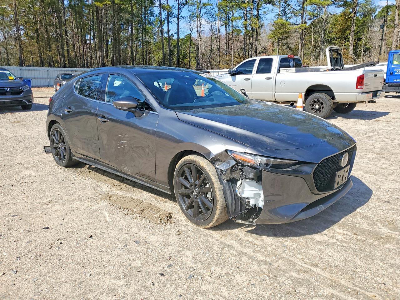 2021 Mazda 3 Premium - Фото 4