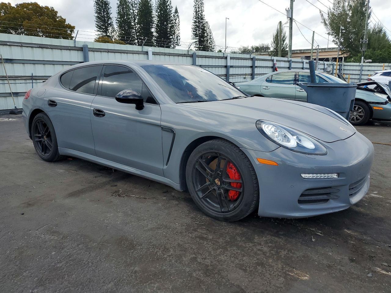 2014 Porsche Panamera 2 - Фото 4