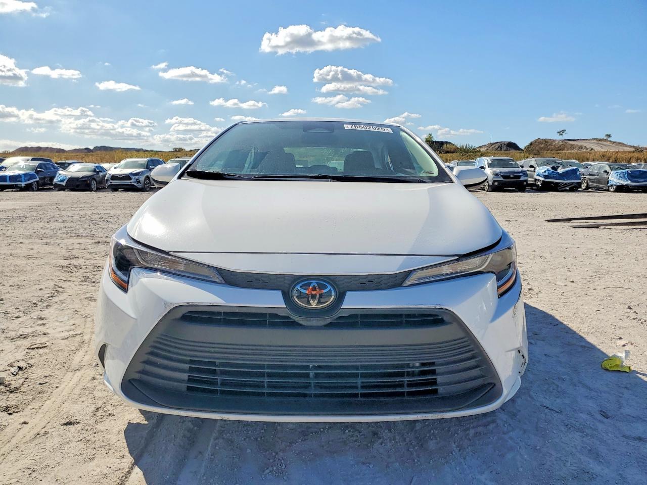 2025 Toyota Corolla Le - Фото 5