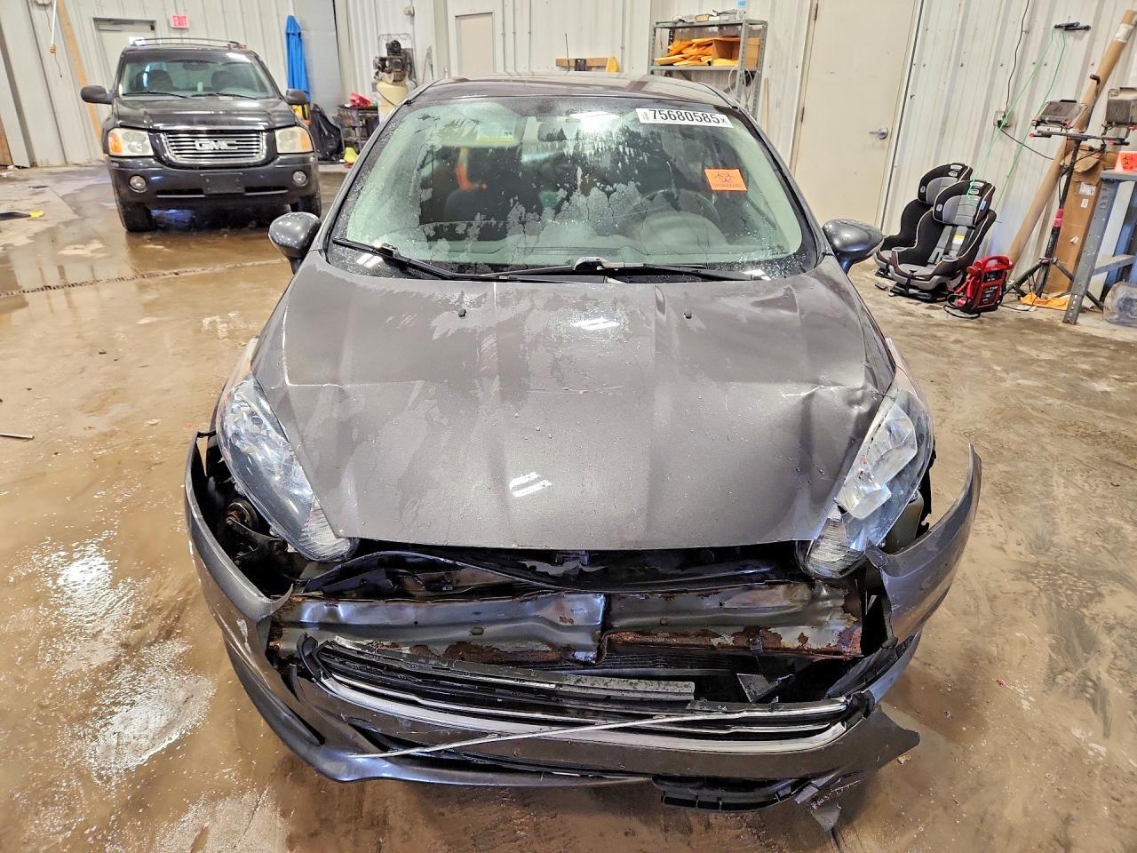 2015 Ford Fiesta Se - Фото 5