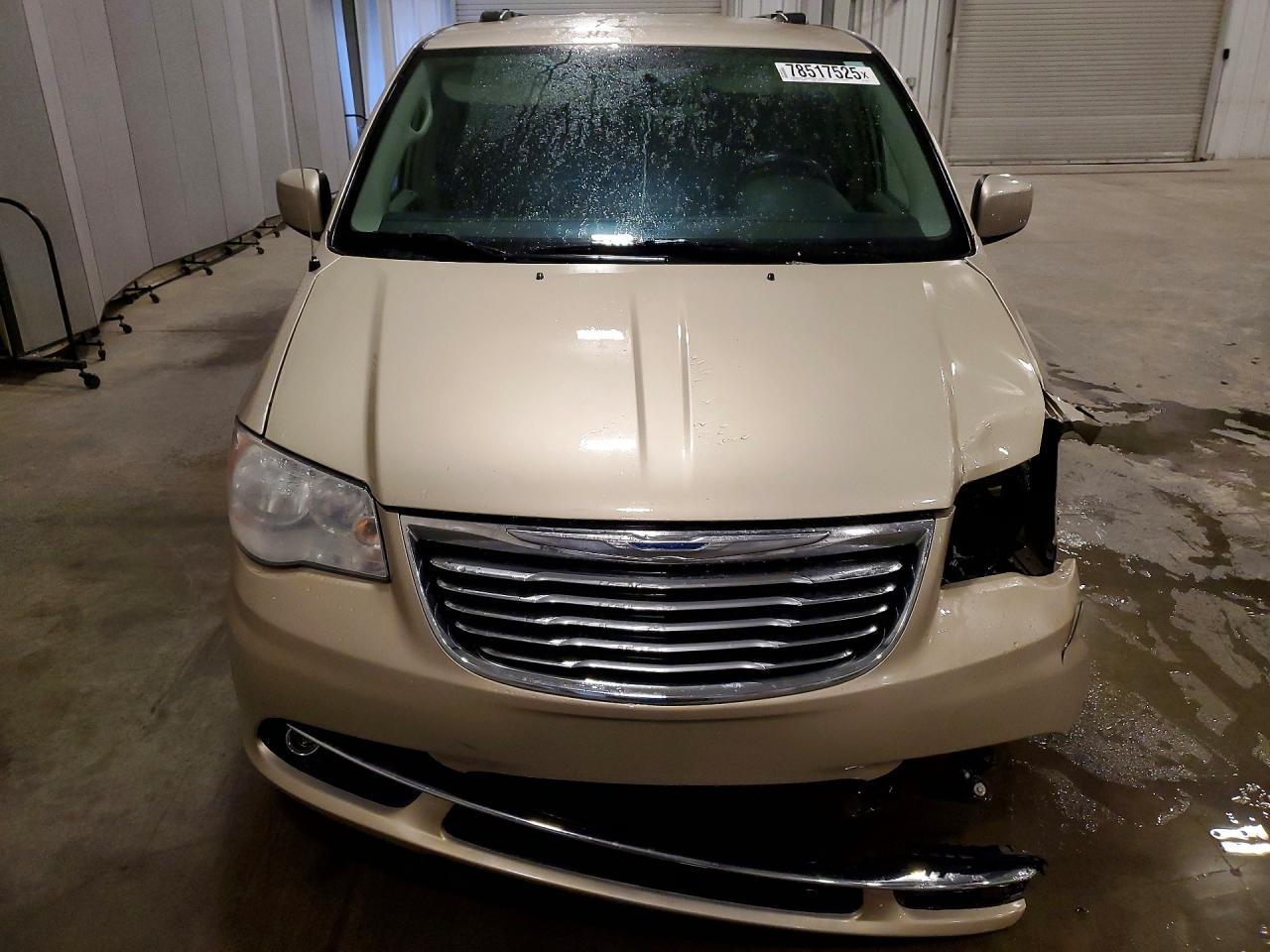 2016 Chrysler Town & Country Touring - Фото 5