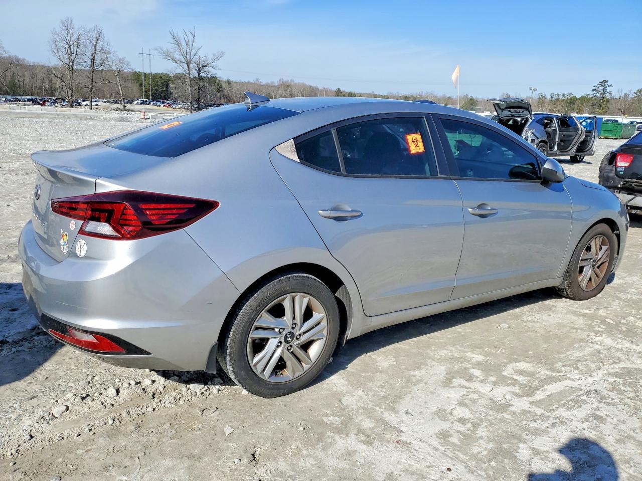 2020 Hyundai Elantra Sel - Image 3