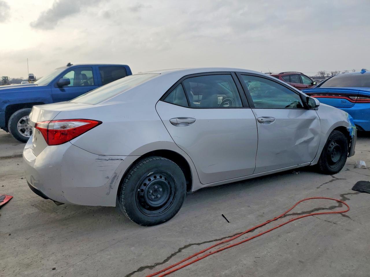 2016 Toyota Corolla L - Фото 3