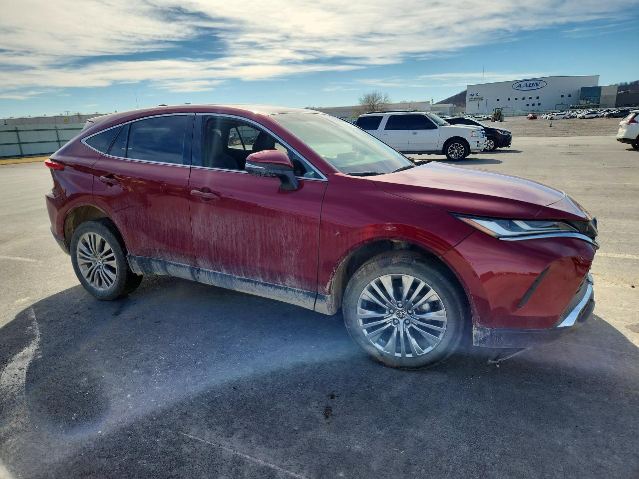 2023 Toyota Venza Le - Image 4