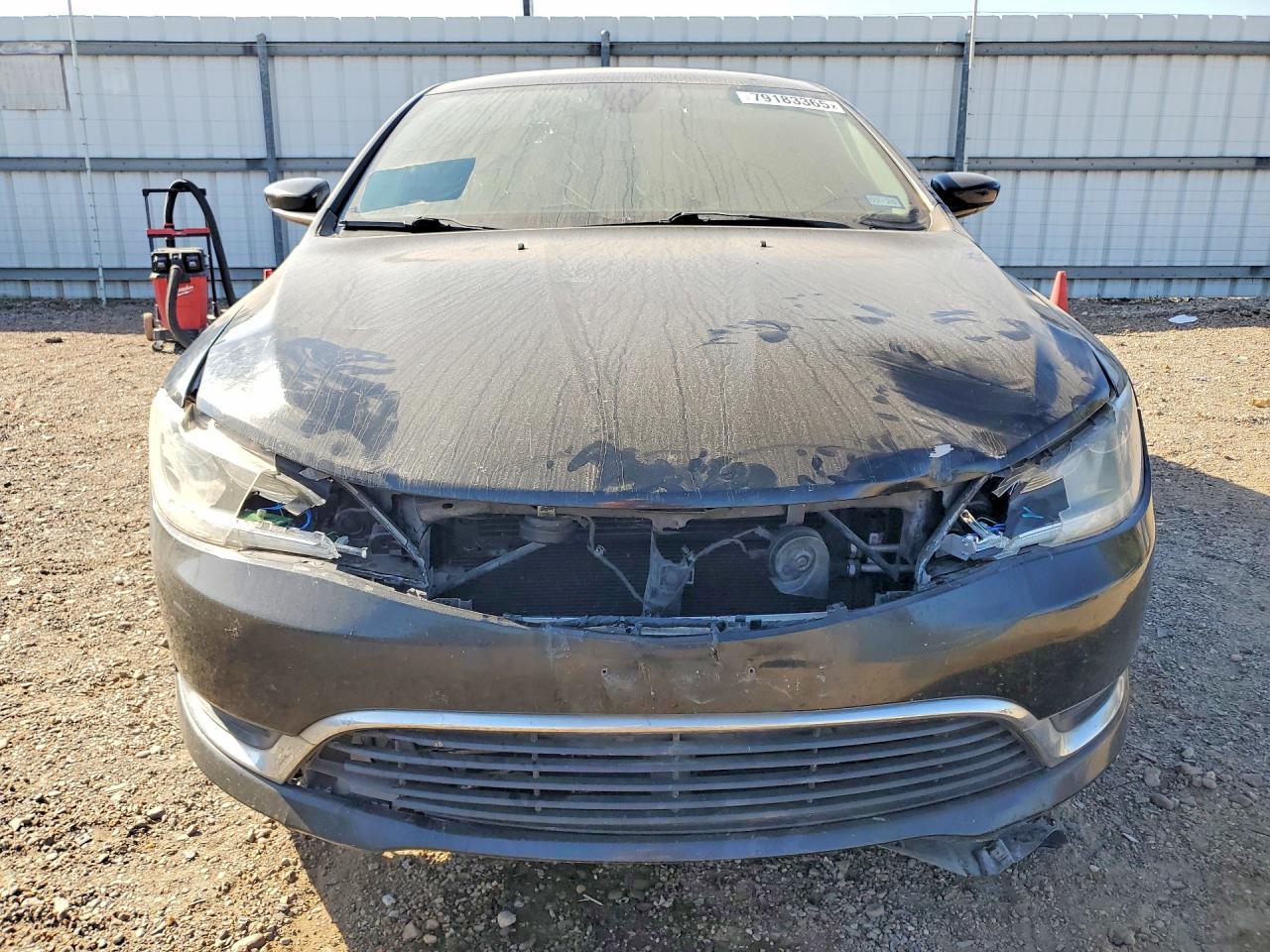 2016 Chrysler 200 Limited - Фото 5