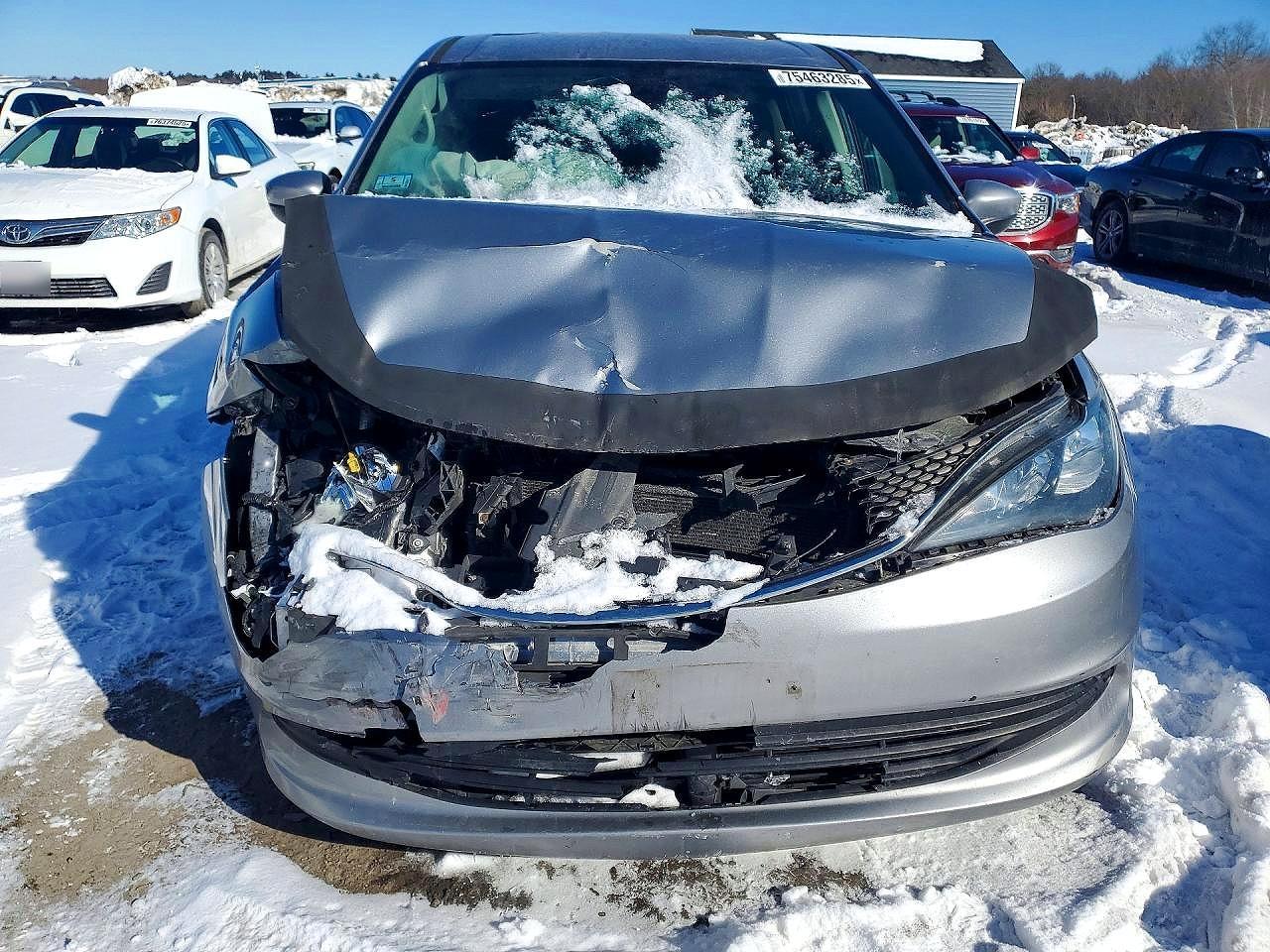 2017 Chrysler Pacifica Touring - Фото 5