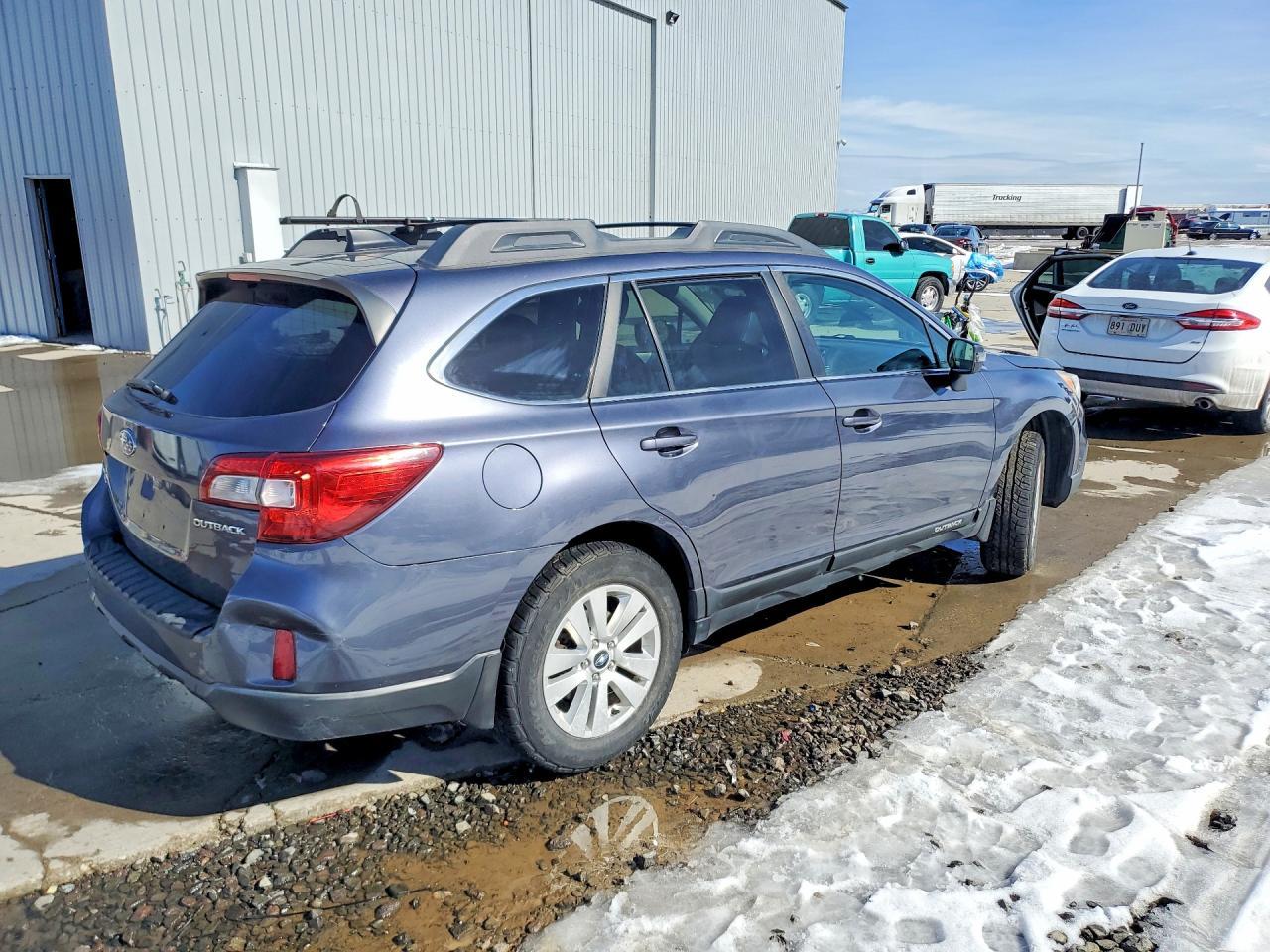 2016 Subaru Outback 2.5I Premium - Фото 3