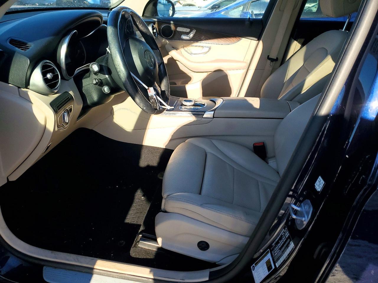 2019 Mercedes-Benz Glc 300 4Matic - Image 7