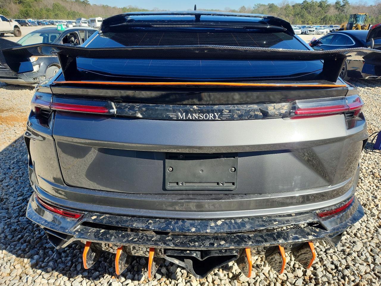 2021 Lamborghini Urus - Image 6