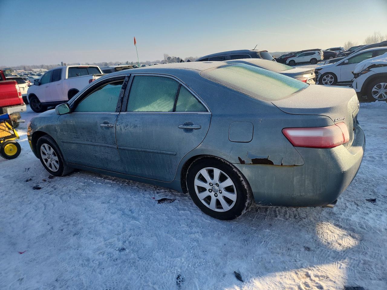 2008 Toyota Camry Le - Фото 2