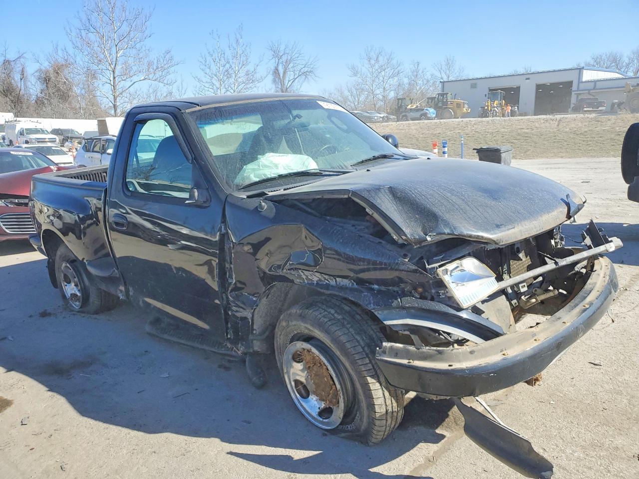 2003 Ford F150 - Image 4