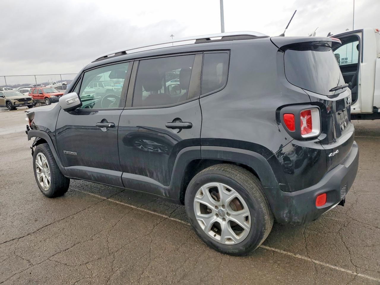 2015 Jeep Renegade Limited - Фото 2