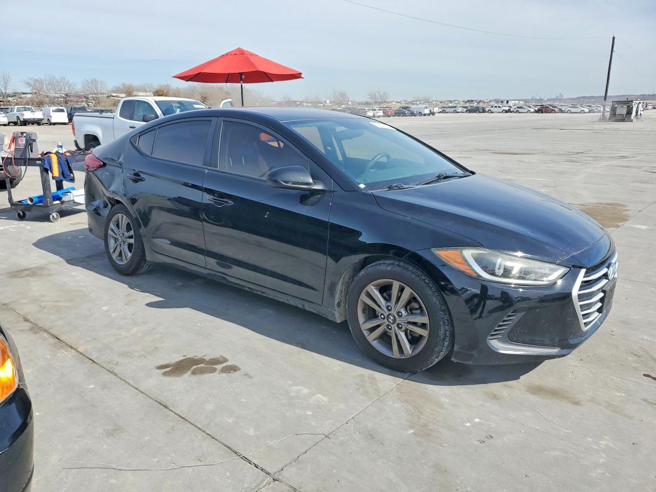 2017 Hyundai Elantra - Фото 4